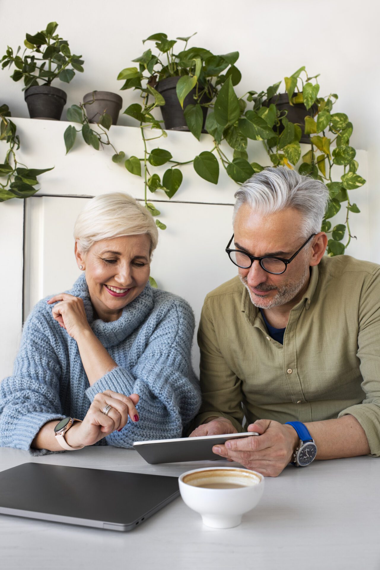 old-couple-learning-use-technology old-couple-learning-use-technology
